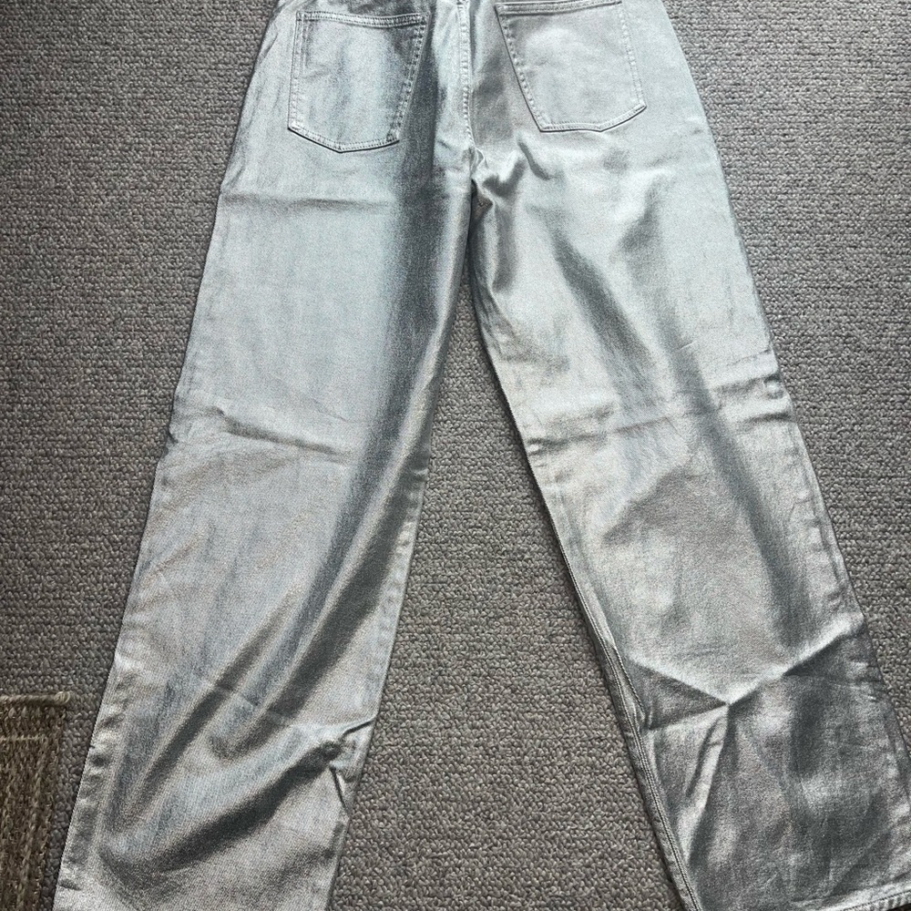Universal Thread Silver Coated Jeans 8/R - Picture 3 of 6
